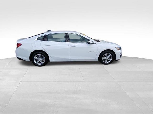 Used 2023 Chevrolet Malibu LS w/ Driver Confidence Package image 4