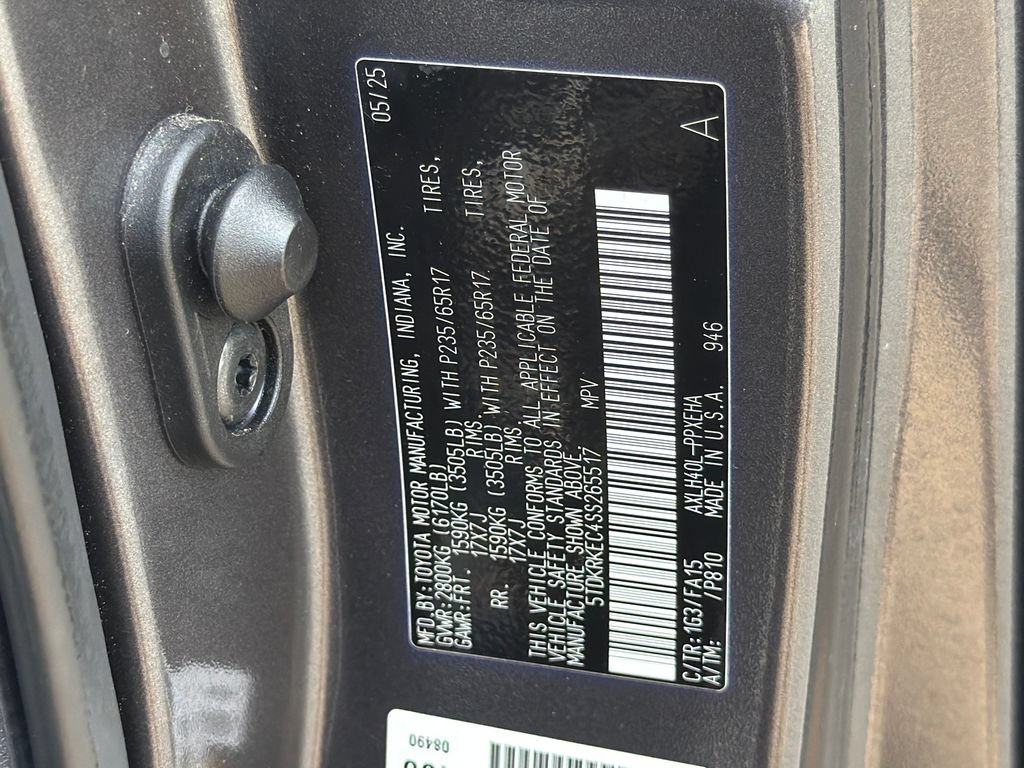 Used 2025 Toyota Sienna LE FWD image 33