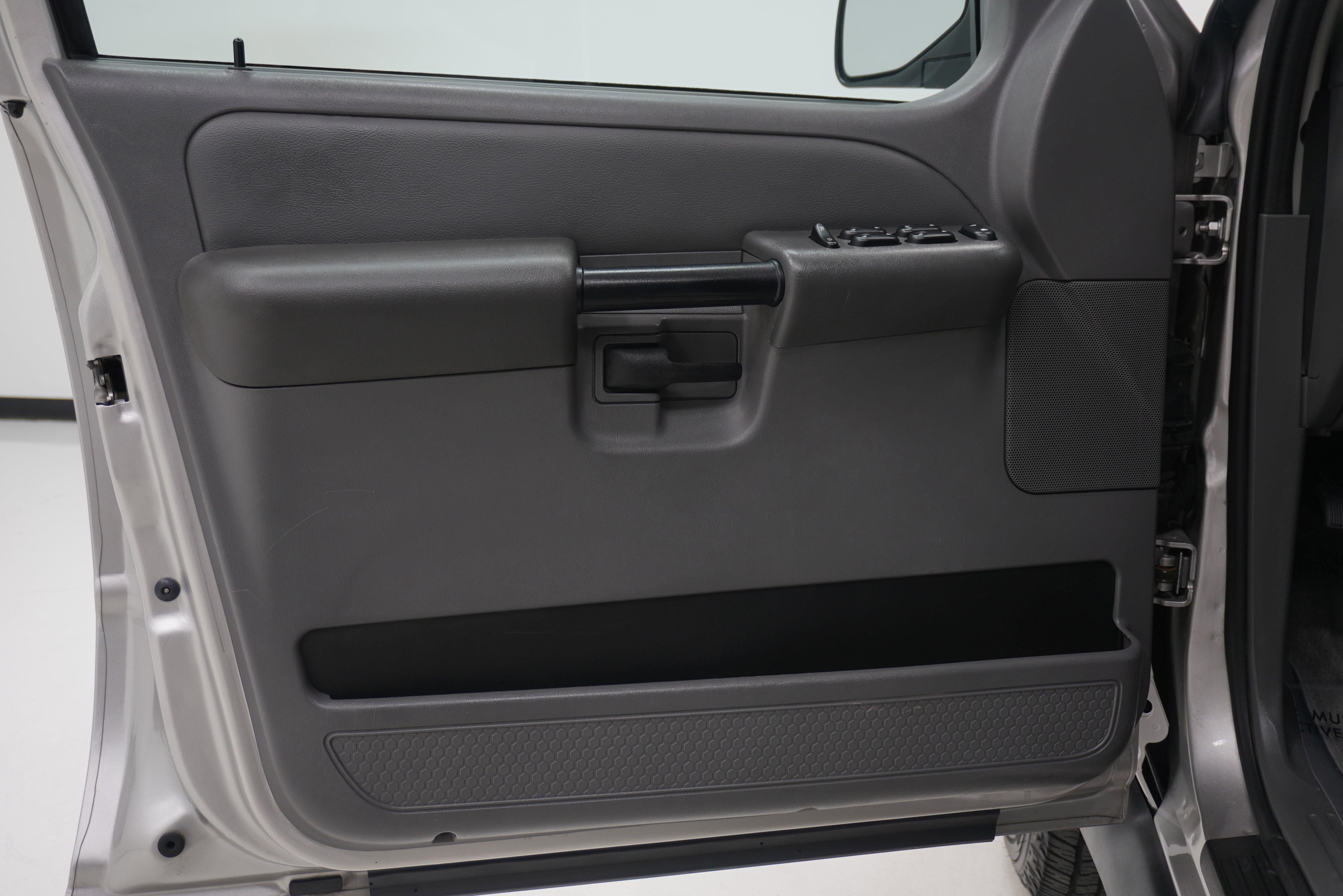 Used 2005 Ford Explorer Sport Trac Adrenalin RWD image 15