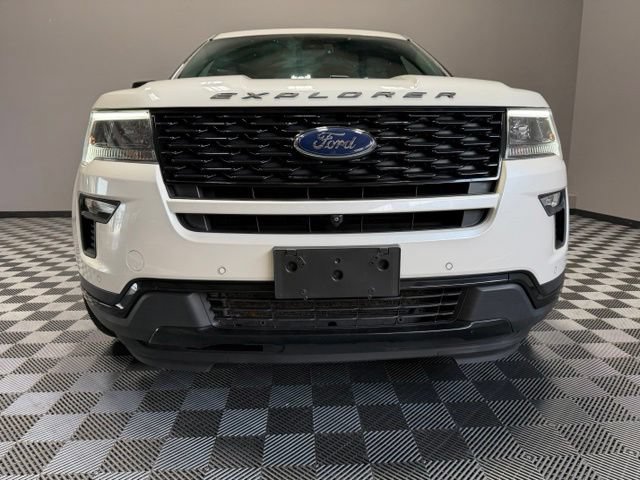 Used 2018 Ford Explorer Sport w/ Equipment Group 401A AWD/4WD image 3
