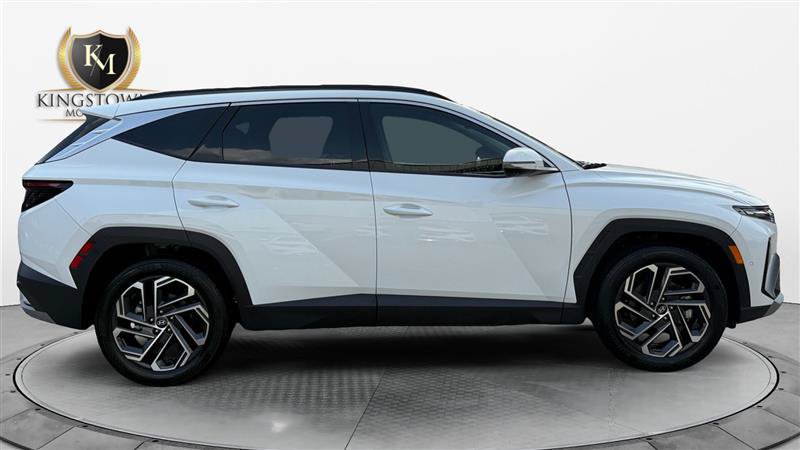 Used 2025 Hyundai Tucson Limited FWD image 6