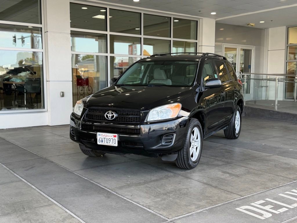 Used 2012 Toyota RAV4 4WD w/ Value Pkg image 2