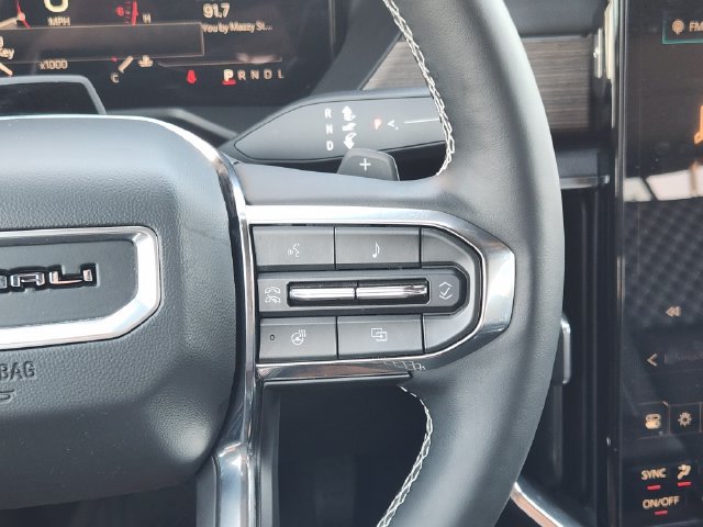 Used 2025 GMC Acadia Denali w/ Super Cruise Package FWD image 29