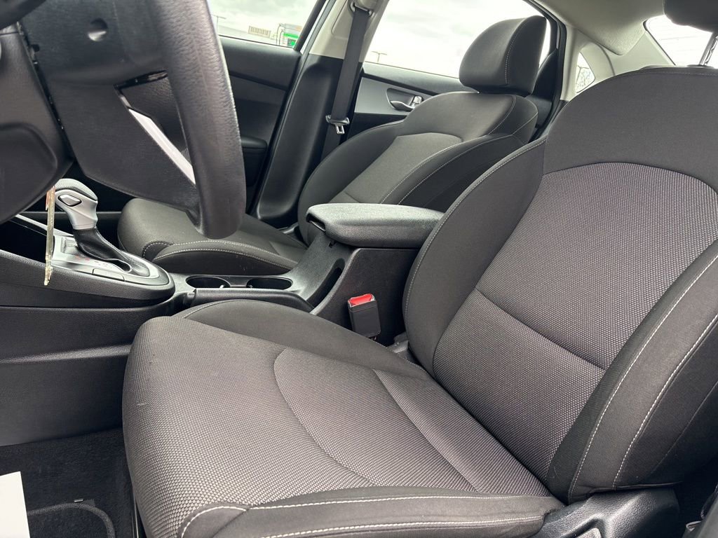 Used 2024 Kia Forte LXS image 11
