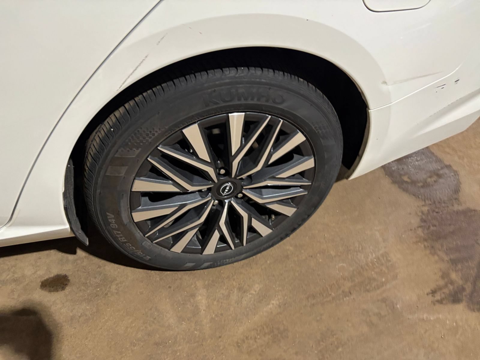 Used 2025 Nissan Altima 2.5 SV FWD image 28