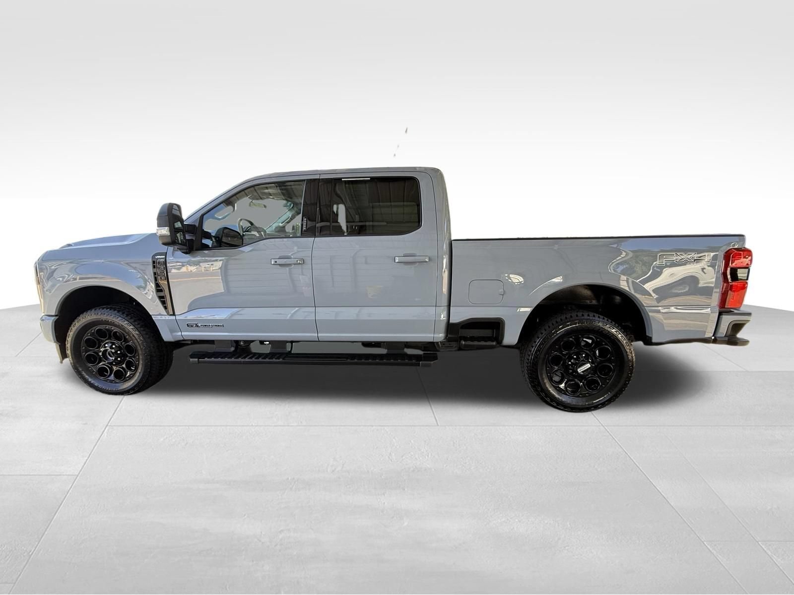Used 2026 Ford F350 Lariat w/ Black Appearance Package AWD/4WD image 9