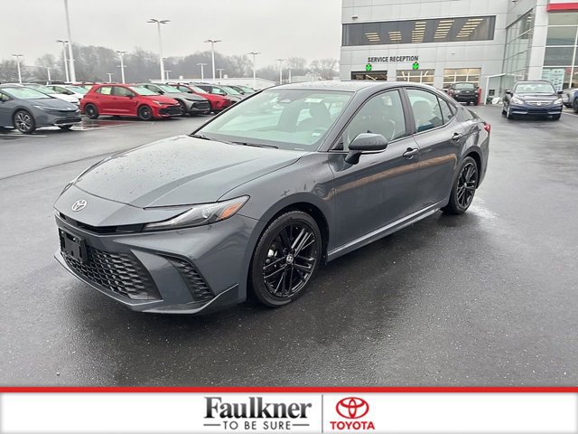 Used 2025 Toyota Camry SE image 17