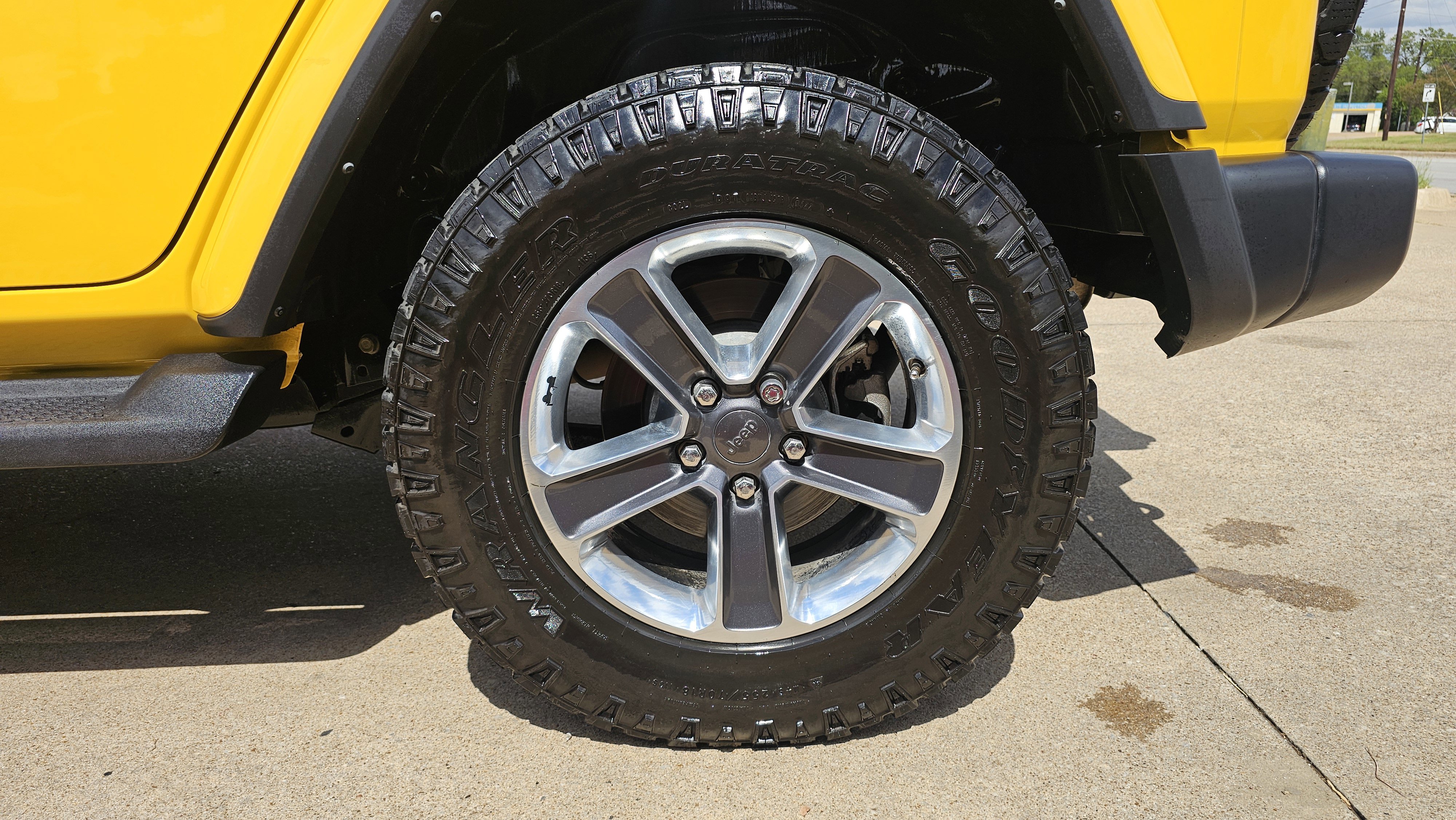 Used 2021 Jeep Wrangler Unlimited Sahara image 15