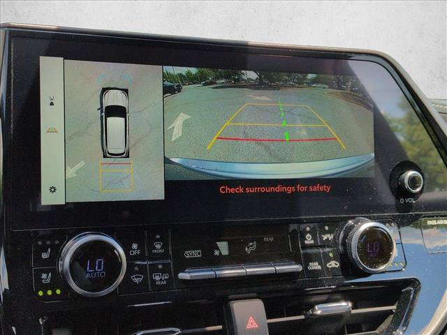 Used 2024 Toyota Highlander Limited AWD/4WD image 13