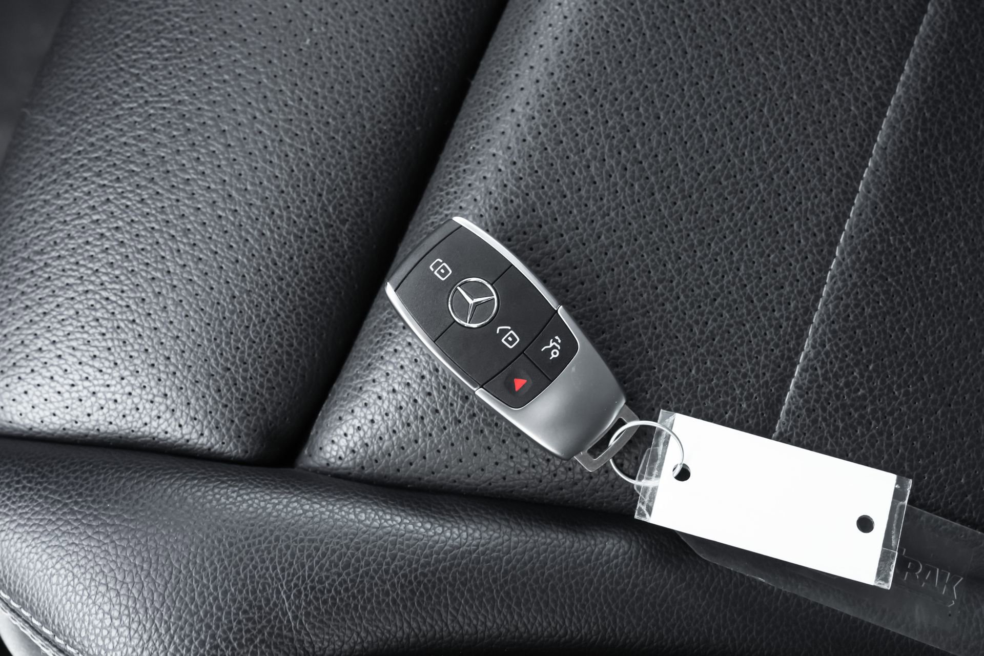 Used 2023 Mercedes-Benz GLC 300 4MATIC Coupe image 45