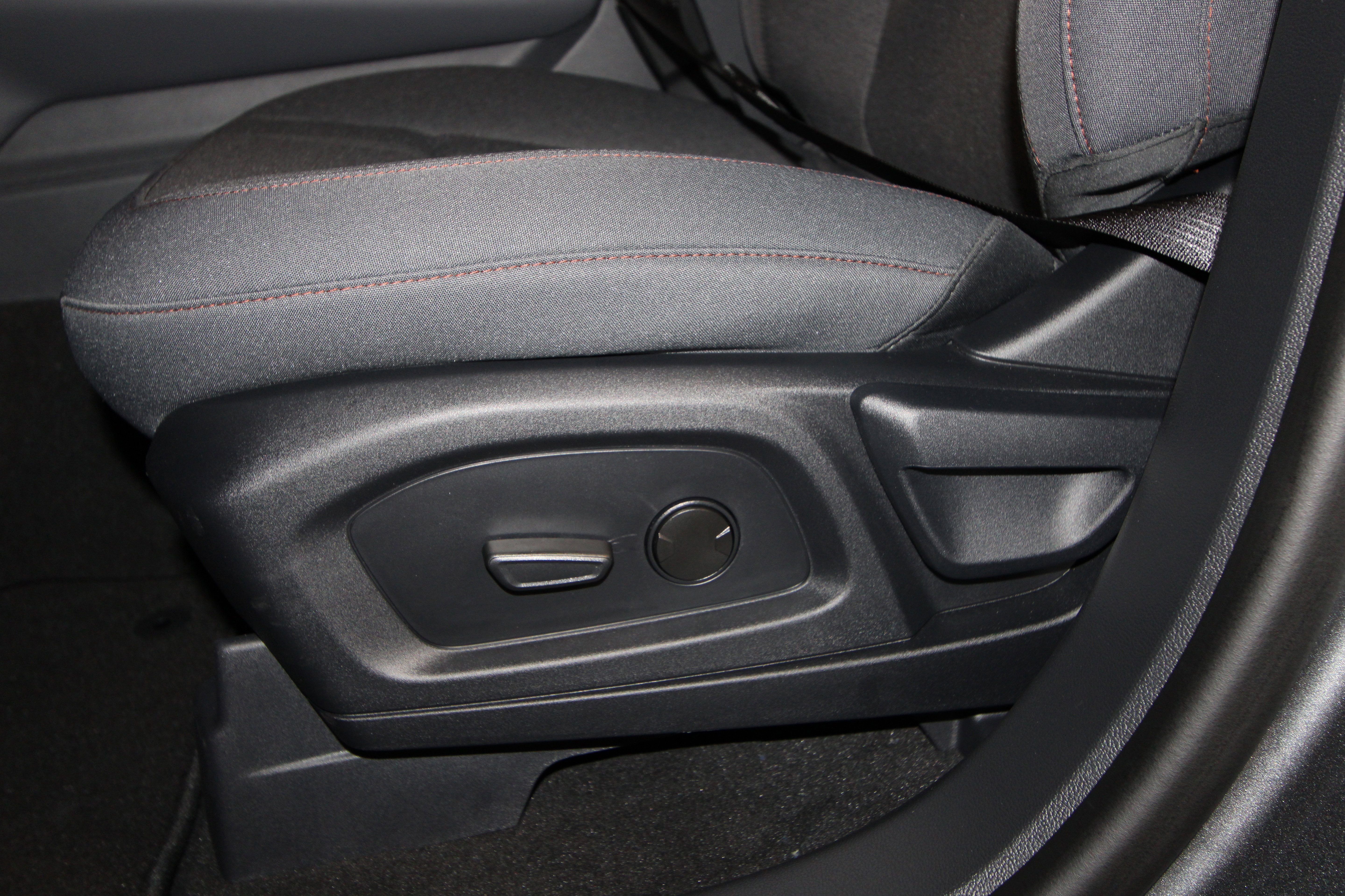 New 2026 Ford Explorer Active image 6