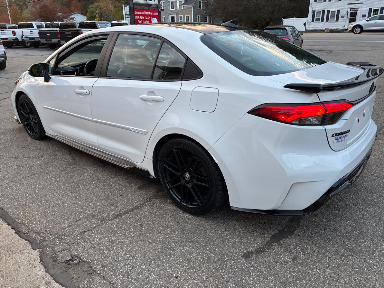 Used 2022 Toyota Corolla XSE image 3