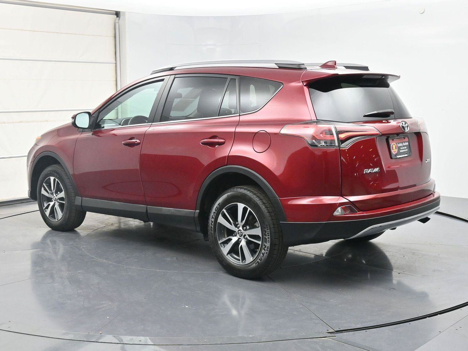 Used 2018 Toyota RAV4 XLE FWD image 20
