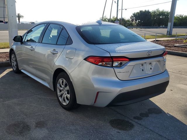 Used 2023 Toyota Corolla LE FWD image 3