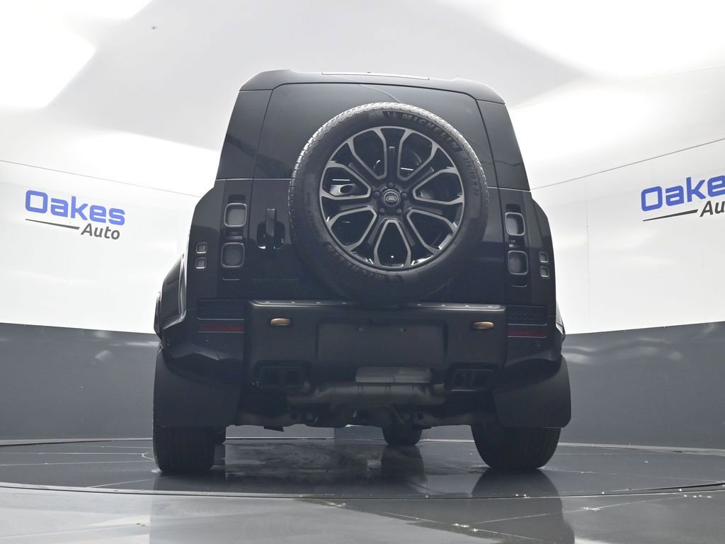 Used 2025 Land Rover Defender 110 AWD/4WD image 44