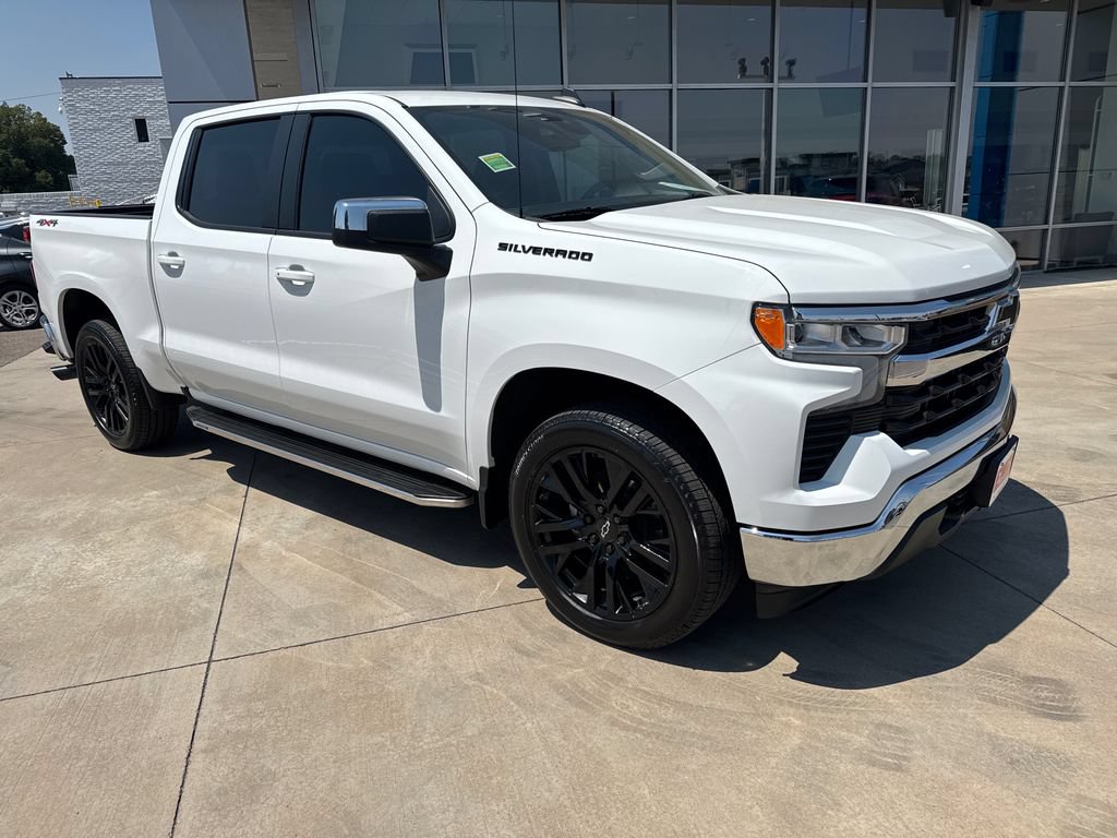 Used 2023 Chevrolet Silverado 1500 LT w/ Protection Package AWD/4WD image 7