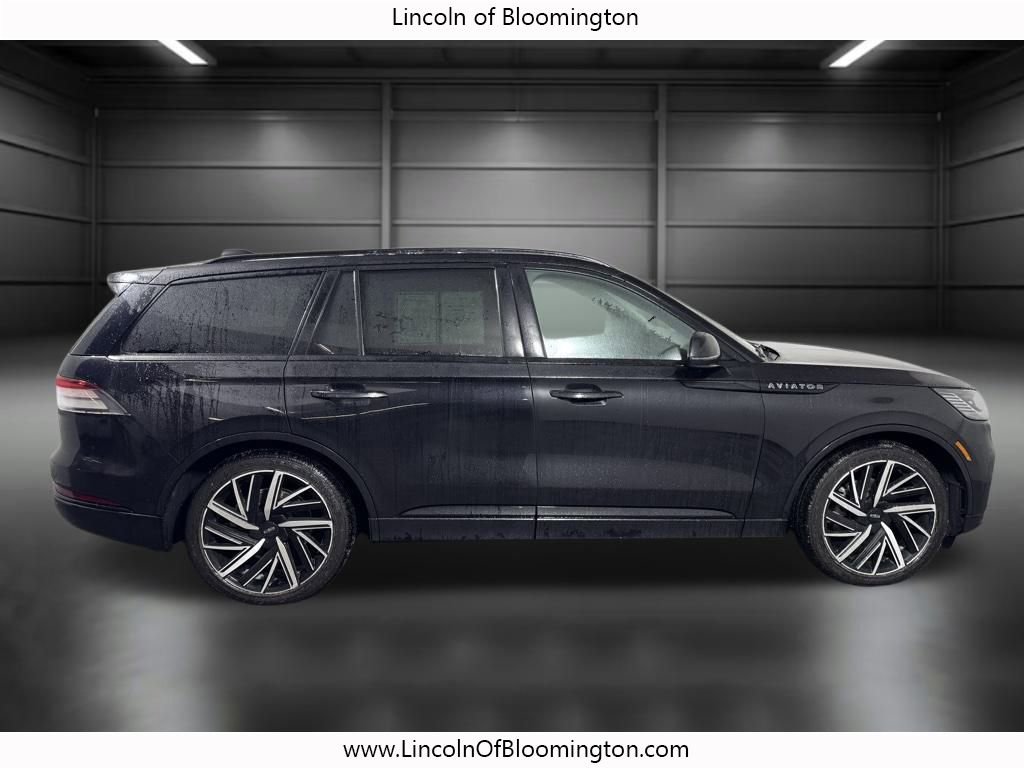 Certified 2025 Lincoln Aviator Black Label w/ Jet Appearance Package image 9