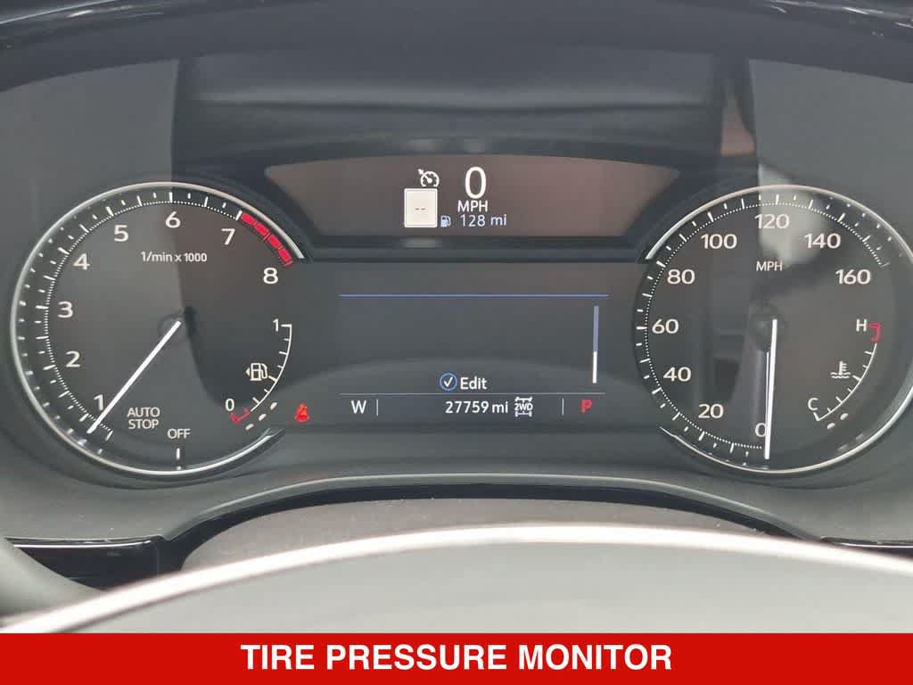 Used 2024 Cadillac XT5 Premium Luxury w/ LPO, Floor Liner Package AWD/4WD image 33