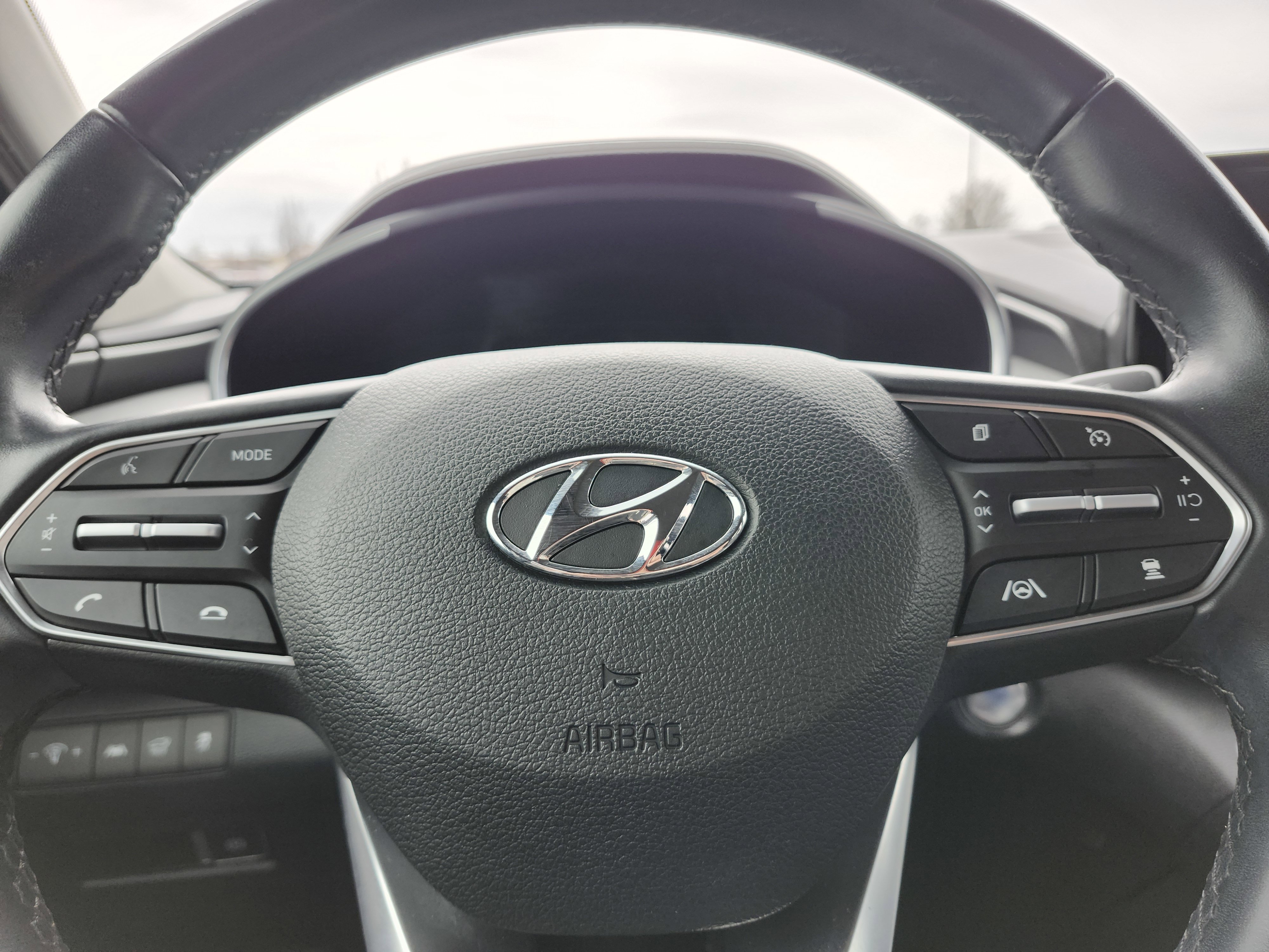 Used 2023 Hyundai Santa Fe SEL FWD image 31
