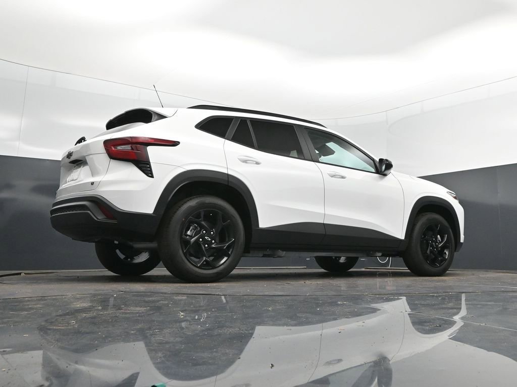New 2026 Chevrolet Trax LT w/ Driver Confidence Package FWD image 42