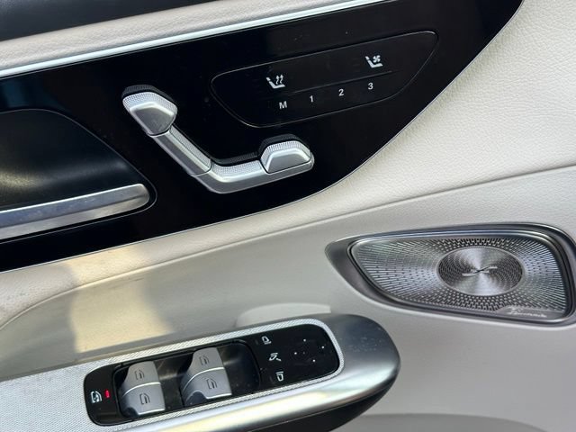 Used 2023 Mercedes-Benz GLC 300 4MATIC w/ Pinnacle Trim Package image 28