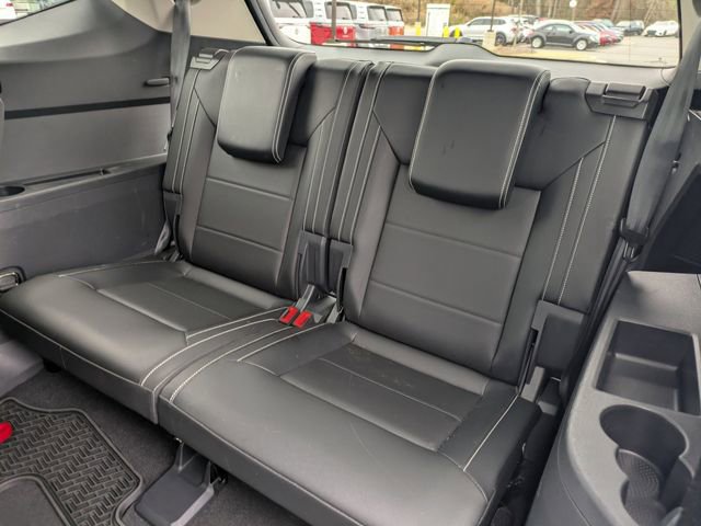 Certified 2022 Volkswagen Atlas SEL R-Line image 14