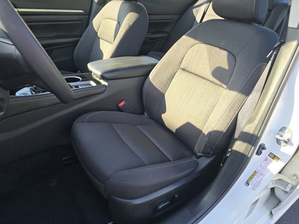 Used 2023 Nissan Altima 2.5 SV AWD/4WD image 24