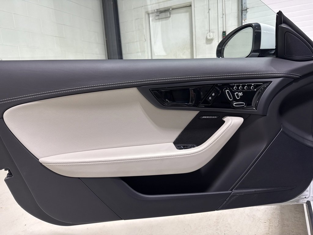 Used 2024 Jaguar F-TYPE R image 20