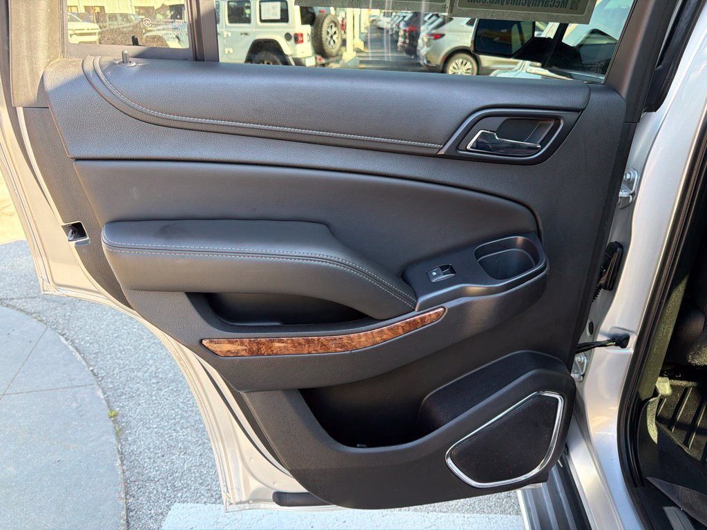 Used 2018 Chevrolet Tahoe Premier AWD/4WD image 23