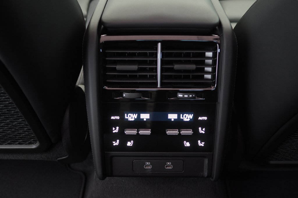 New 2026 Porsche Cayenne Electric Coupe AWD/4WD image 27