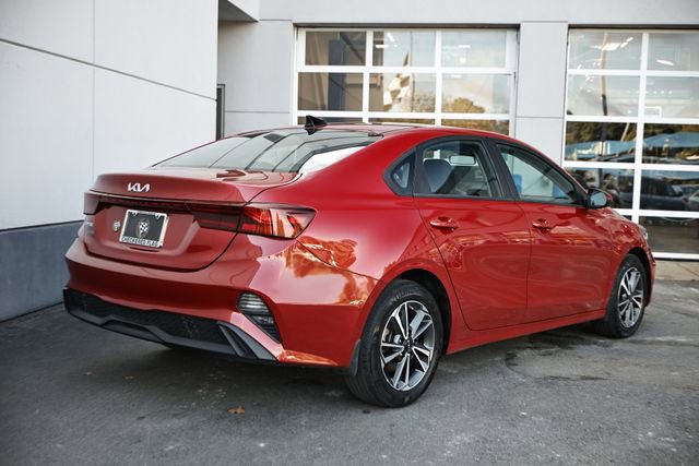 Used 2023 Kia Forte LXS image 7