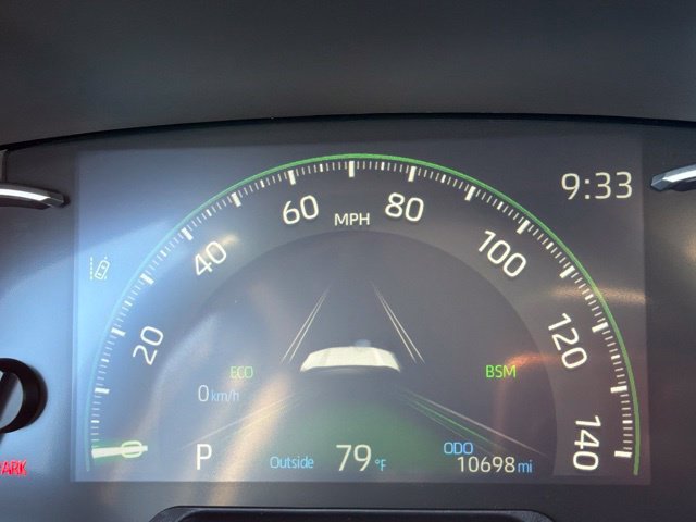 Used 2025 Toyota RAV4 XLE w/ Convenience Package FWD image 34