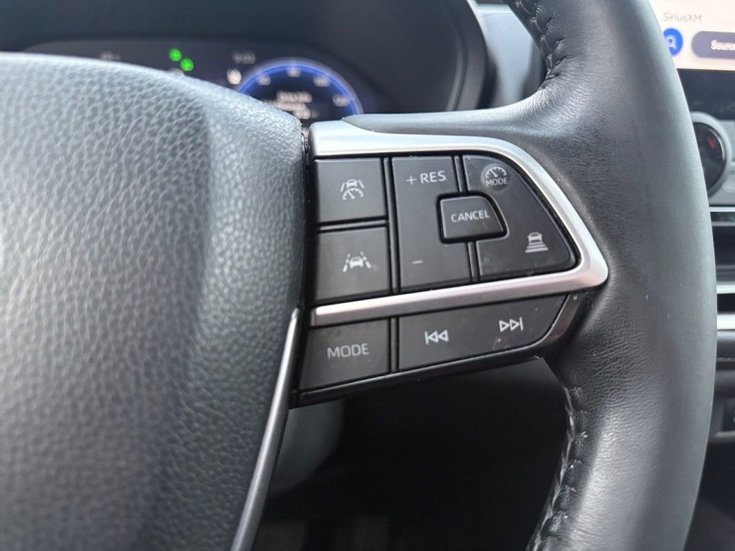 Used 2024 Toyota Grand Highlander Limited image 22