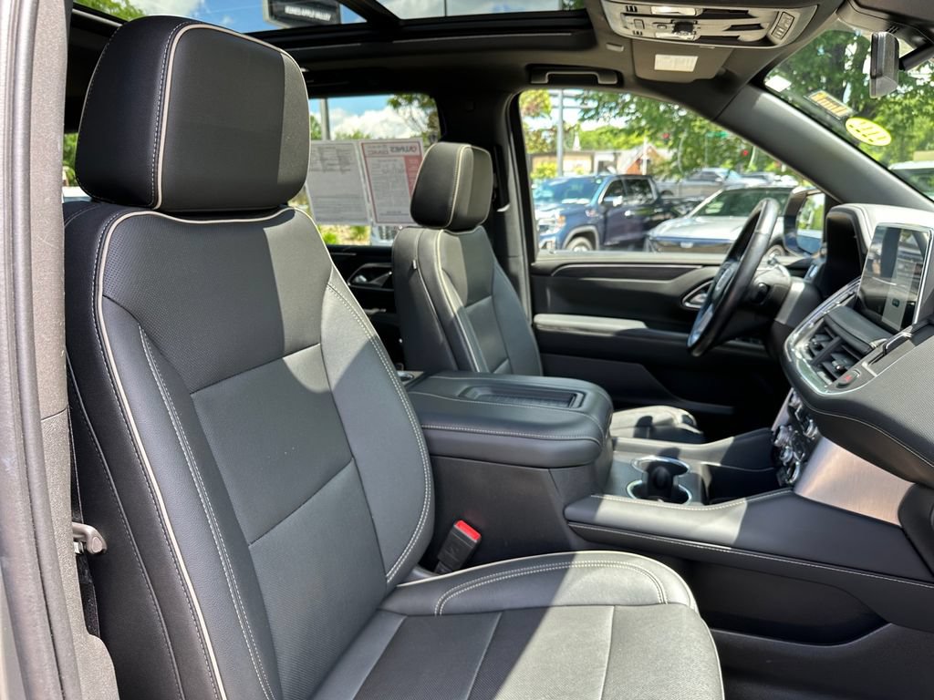 Used 2022 GMC Yukon SLT w/ SLT Premium Package AWD/4WD image 52