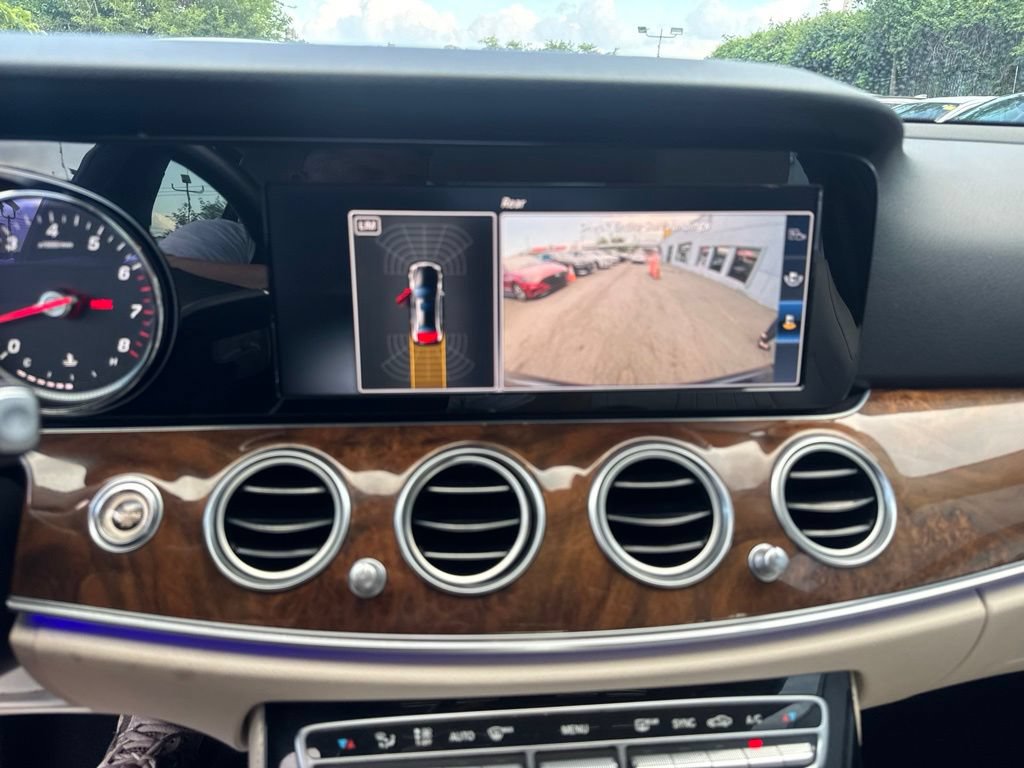 Used 2017 Mercedes-Benz E 300 4MATIC image 35
