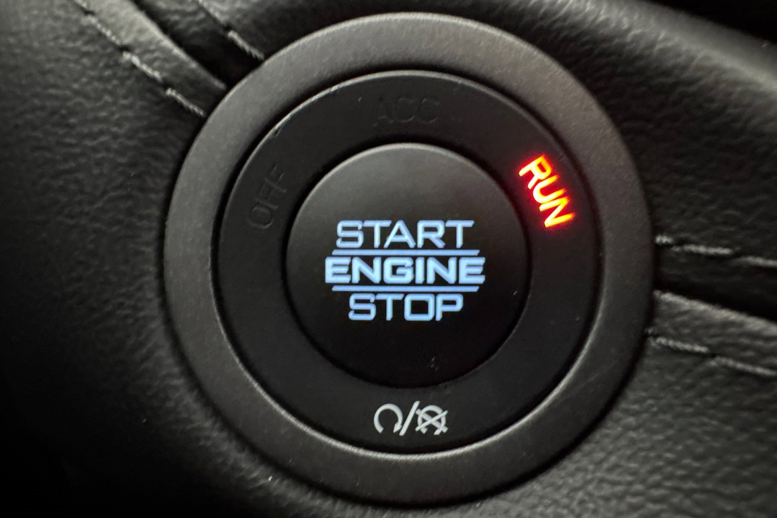 Used 2022 Dodge Durango GT image 35