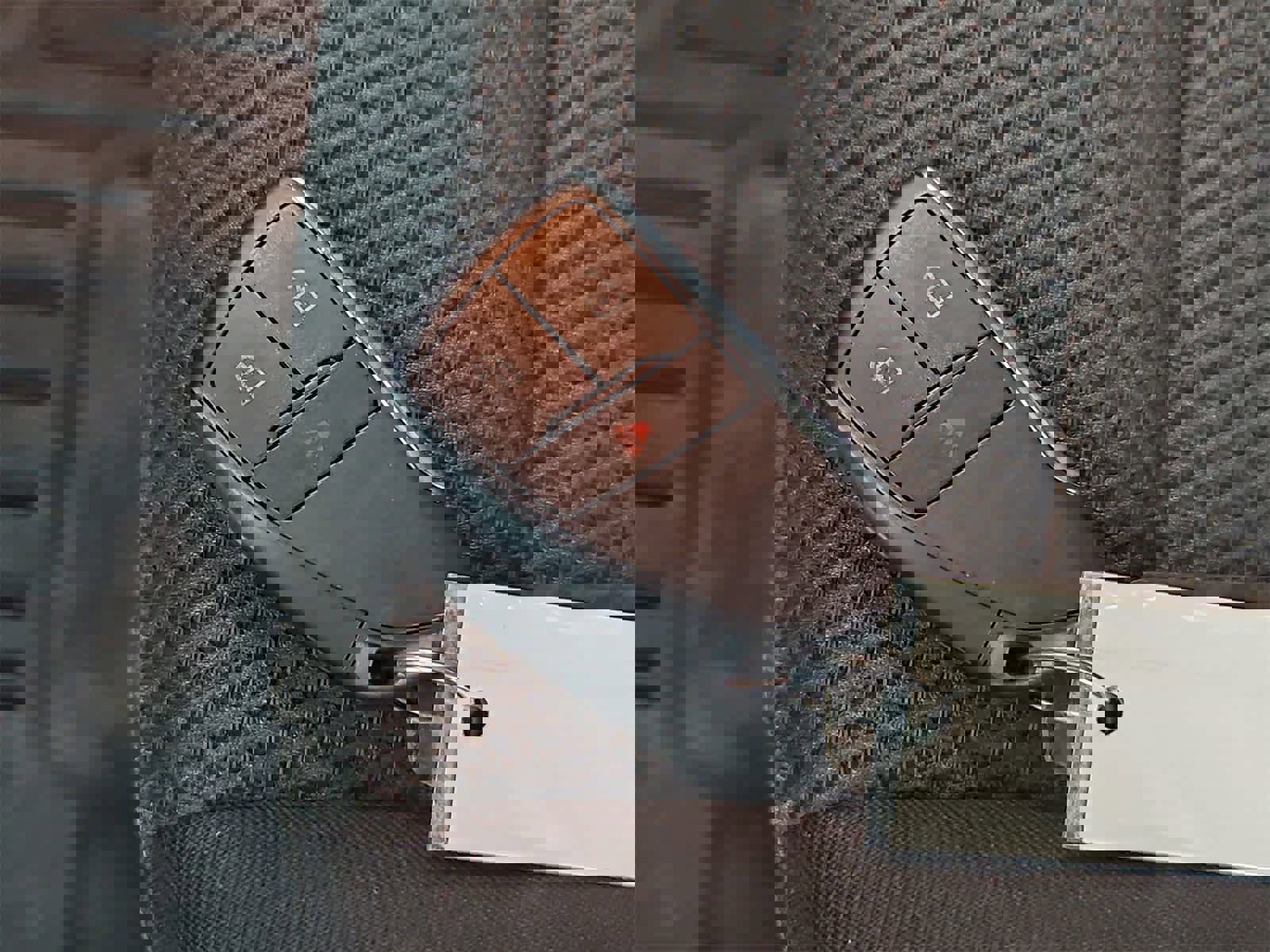 Used 2024 GMC Canyon Elevation image 36