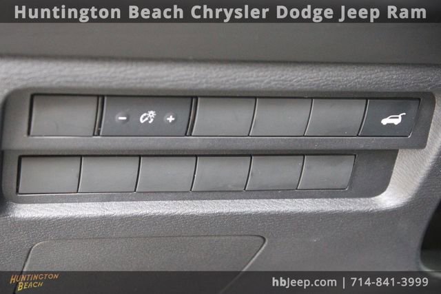 Used 2024 Mitsubishi Outlander SE image 12