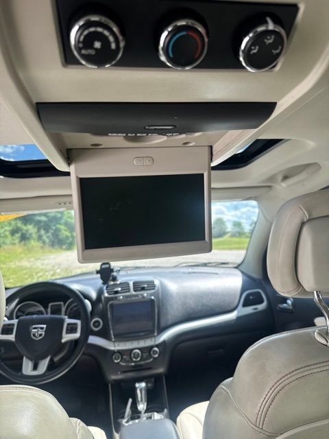Used 2013 Dodge Journey Crew w/ Flexible Seating Group AWD/4WD image 8