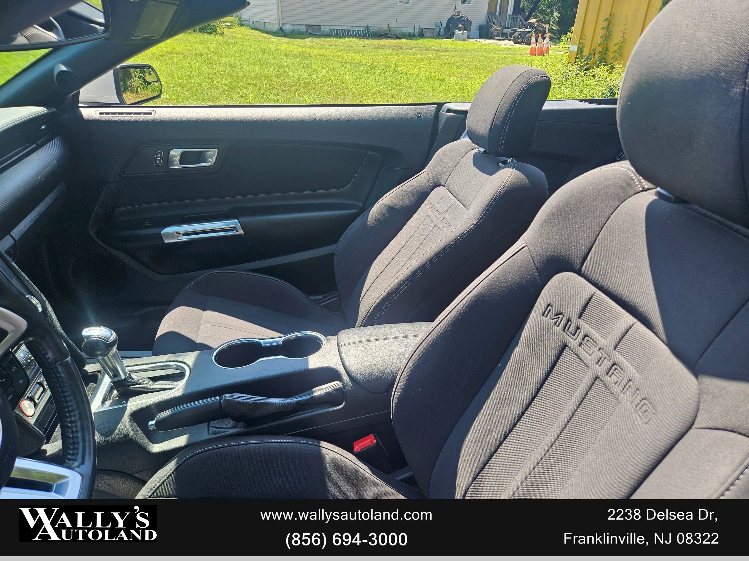 Used 2019 Ford Mustang Convertible image 27