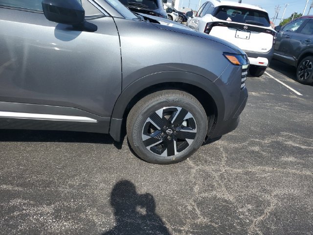 New 2027 Nissan Kicks SV AWD/4WD image 9