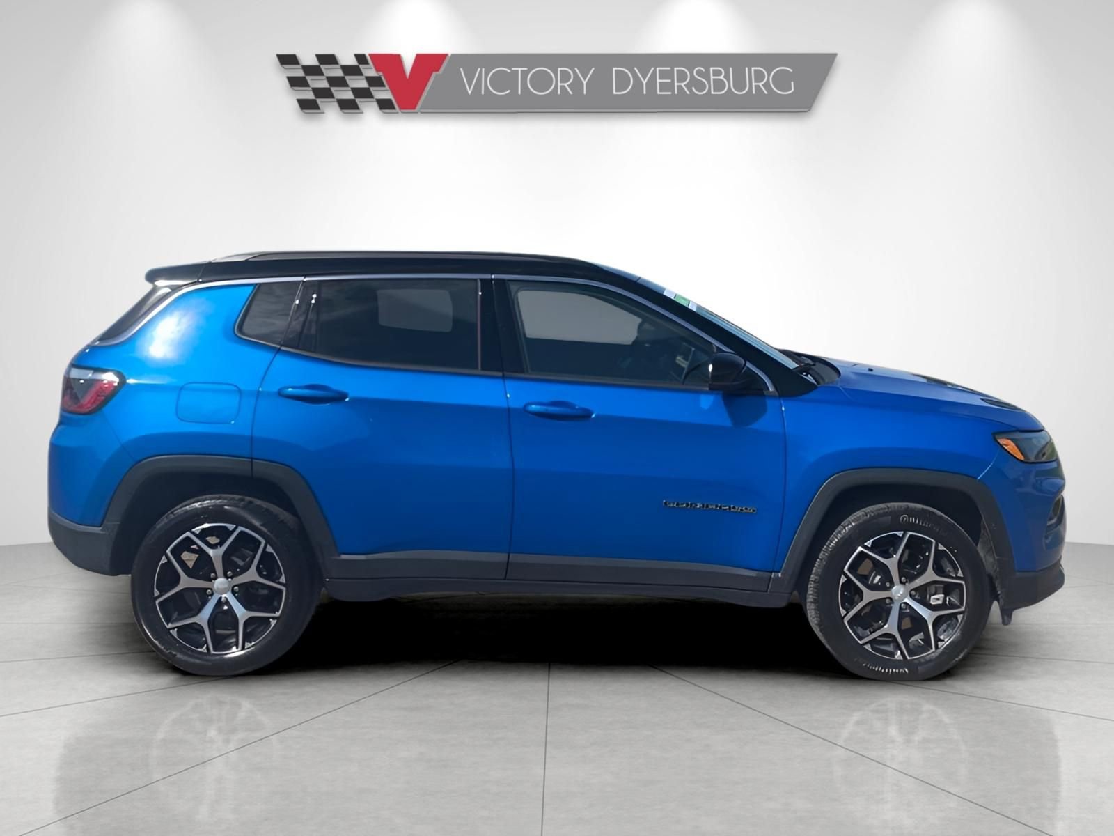 Used 2024 Jeep Compass Limited image 9