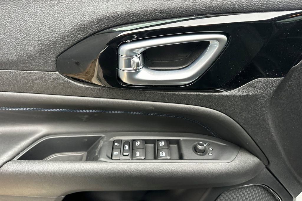 New 2026 Jeep Compass Latitude AWD/4WD image 11