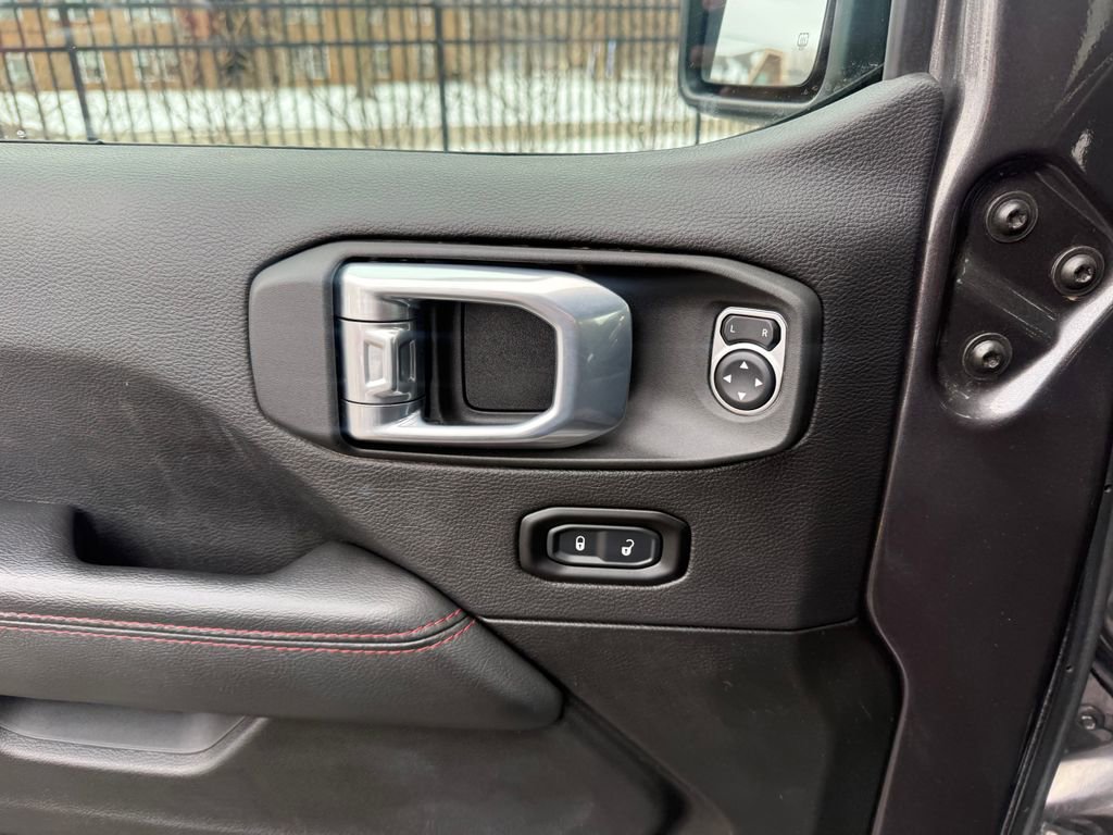 Used 2022 Jeep Wrangler Unlimited Rubicon w/ Cold Weather Group image 21