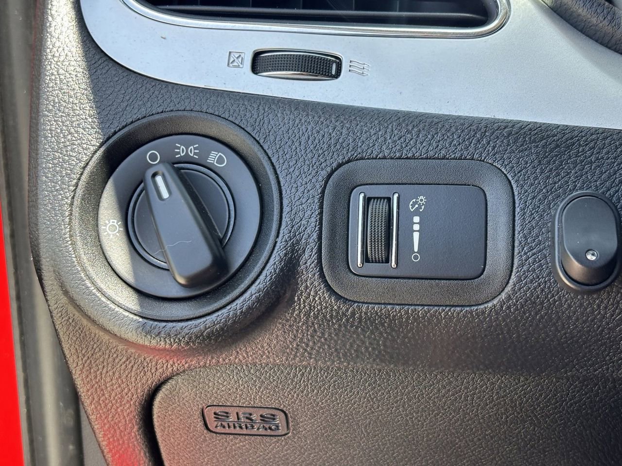 Used 2016 Dodge Journey SE w/ Flexible Seating Group FWD image 29