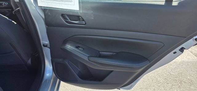 Used 2024 Nissan Altima 2.5 SV image 12