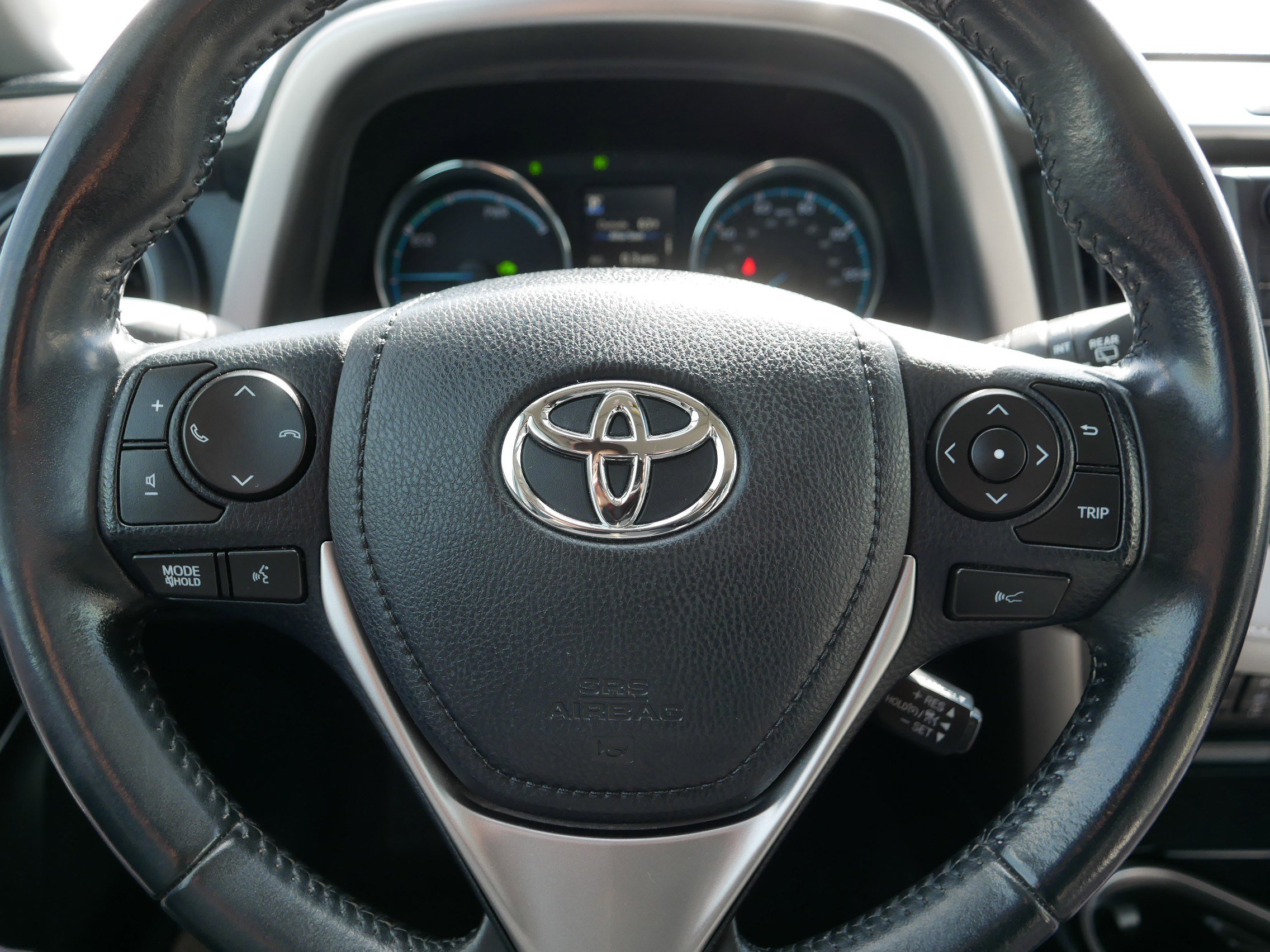 Used 2018 Toyota RAV4 Limited w/ Advanced Technology Package AWD/4WD image 25