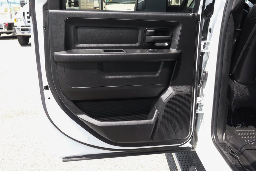 Used 2022 RAM 3500 Tradesman w/ Chrome Appearance Group image 40