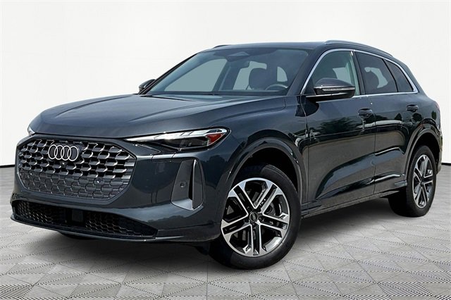 Used 2025 Audi Q5 Premium image 1