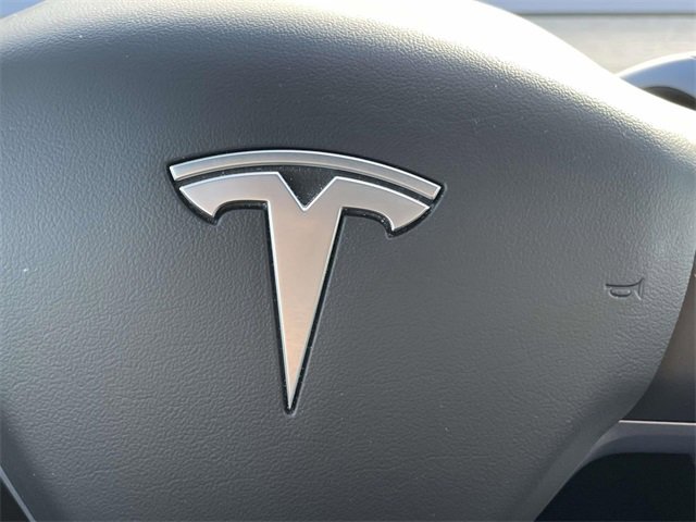 Used 2023 Tesla Model 3 Standard Range image 18
